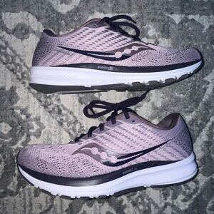 SAUCONY WOMEN'S RIDE 13